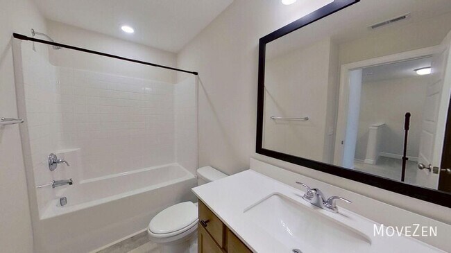 Building Photo - 327 Hollenbeck Pl