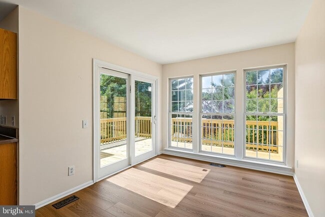 Building Photo - 22 Crenshaw Ct
