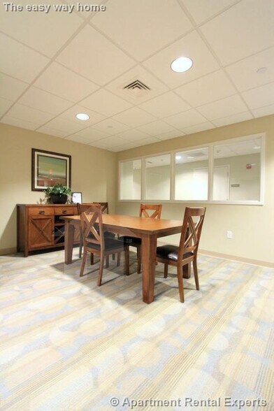 Building Photo - 632 Massachusetts Ave