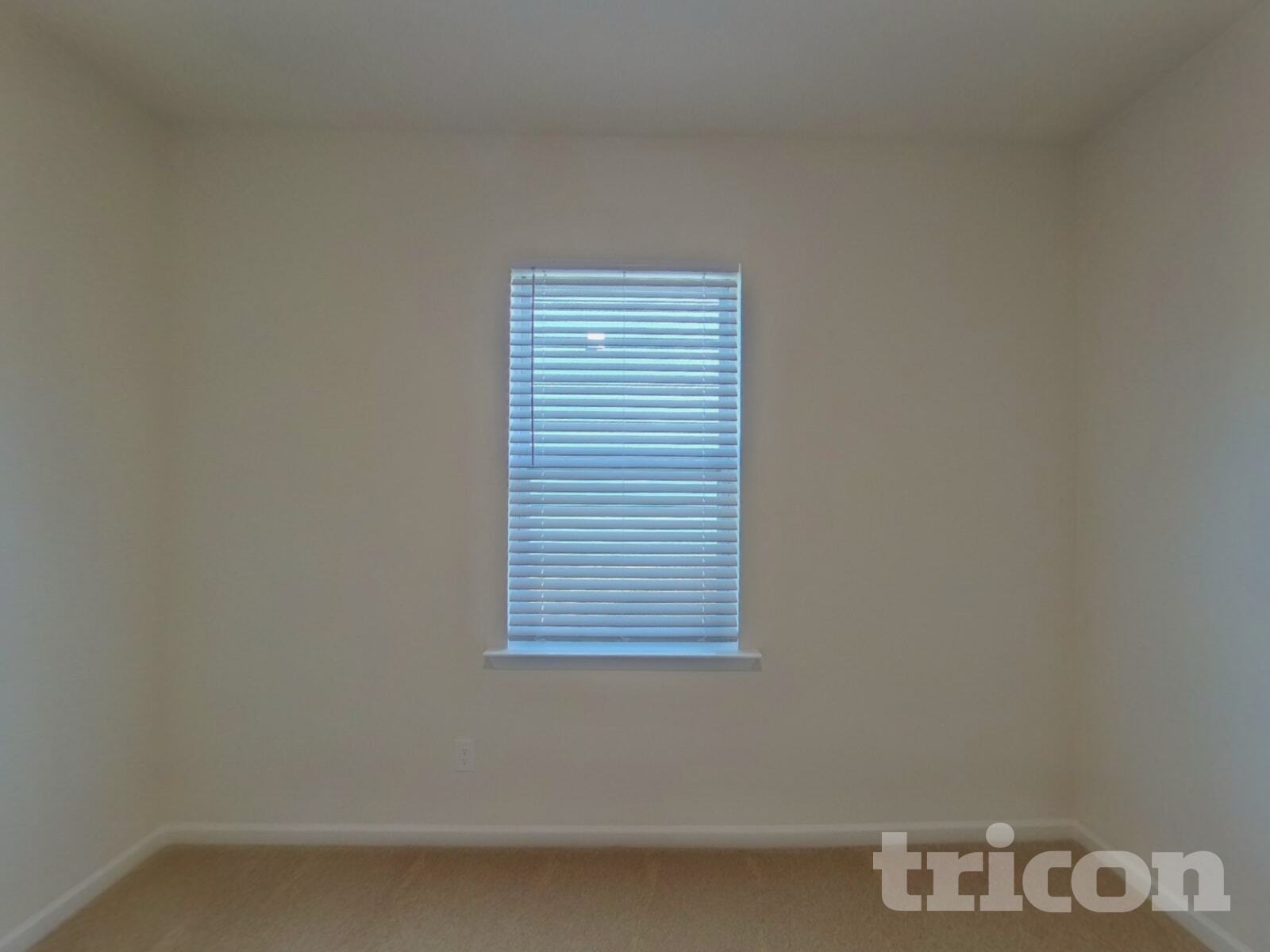 Building Photo - 1413 Chamomile Ct
