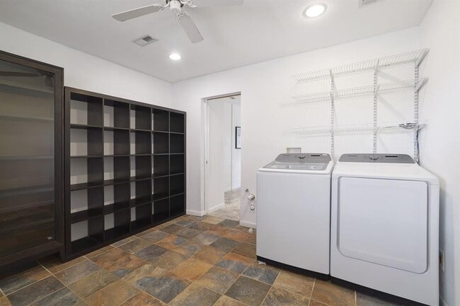 Building Photo - 4107 Tablerock Dr