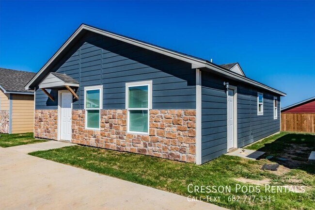 Building Photo - 6048 Sanchez Dr