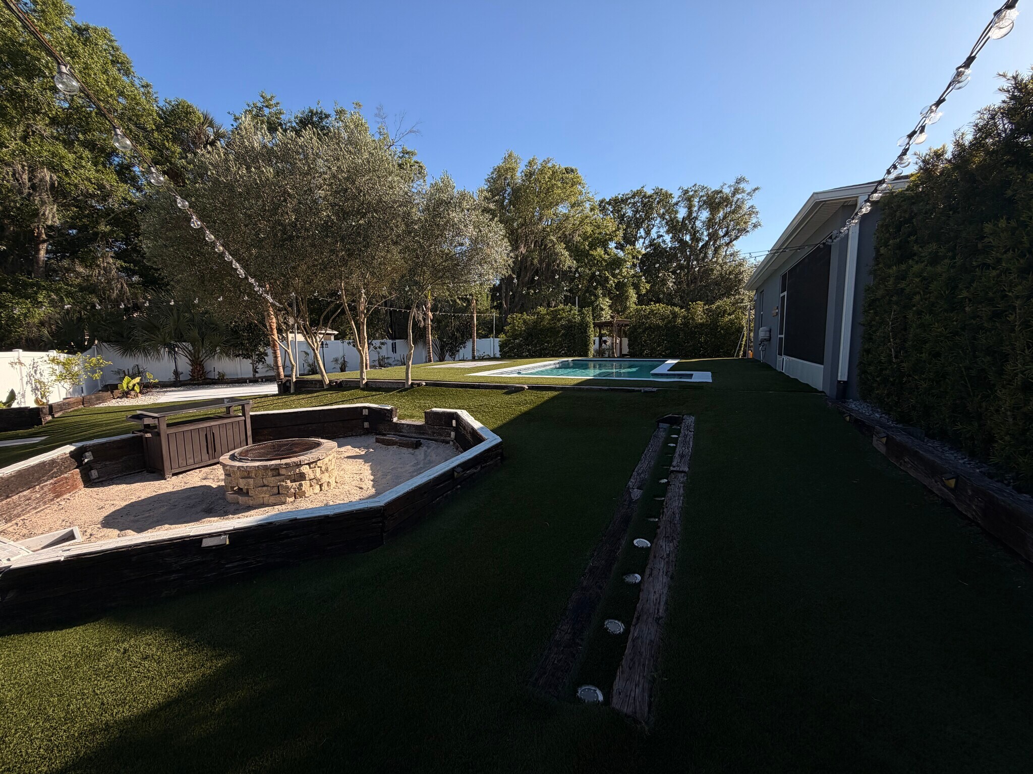 Building Photo - 4452 Seven Canyons Dr