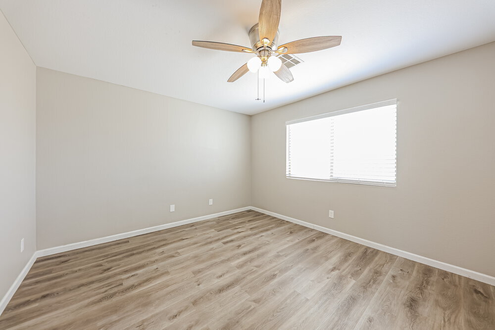 Building Photo - 15911 W Tasha Dr