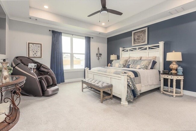 Building Photo - 12692 Sacred Oak Cv