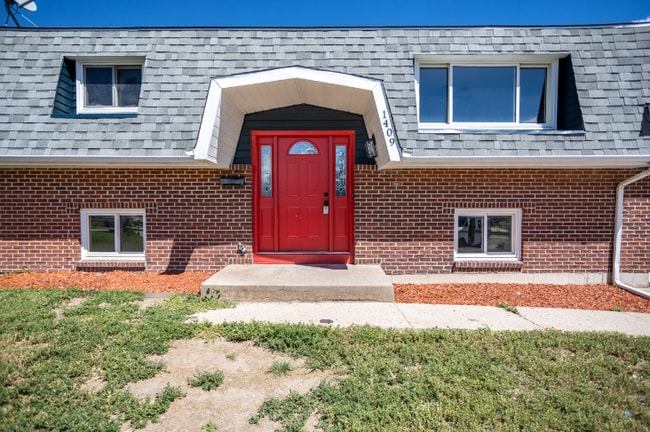 Primary Photo - 1409 Orchid Ct