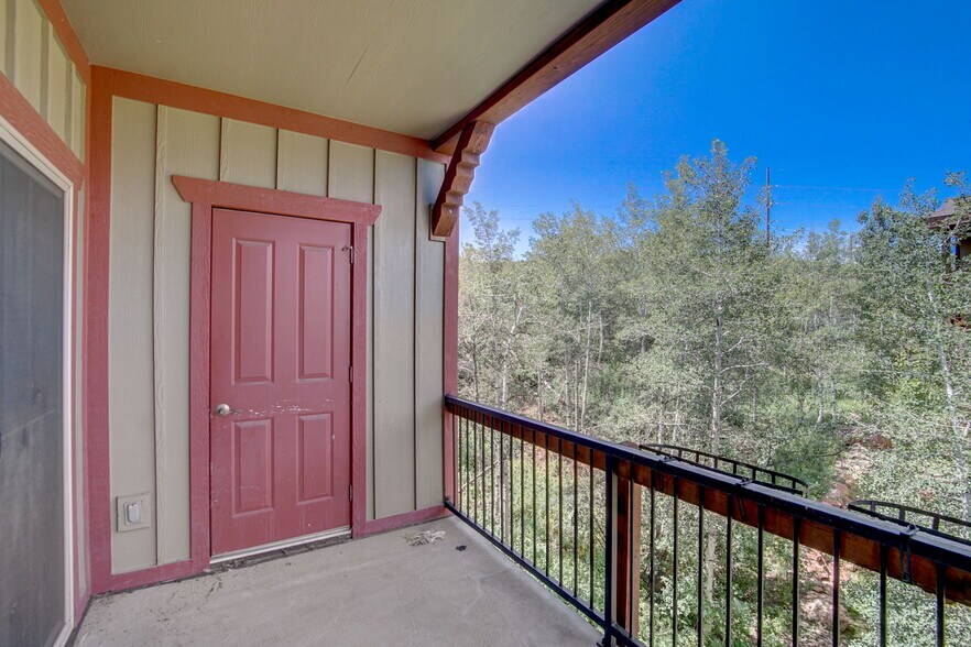 Building Photo - 5519 Lillehammer Ln