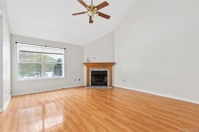 Building Photo - 104 Sparrow Ridge Rd