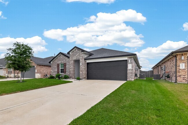 Building Photo - 1119 Kinder Sky Ln