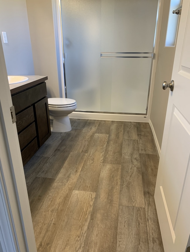 Building Photo - 3 bed, 2 bath Rambler, near Park Orchard. Fully fenced.