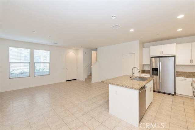 Building Photo - 126 Finch