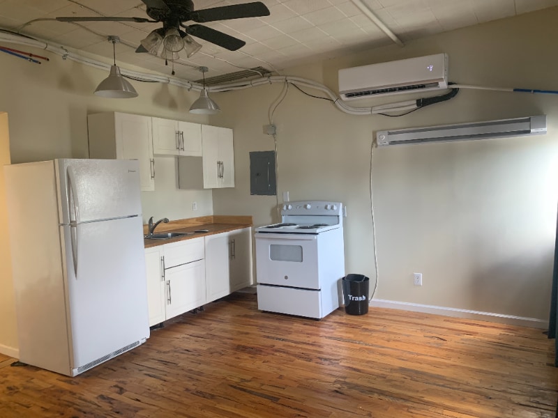 Building Photo - 1415 Kemper St