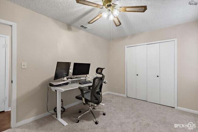 Building Photo - 2810 Fleming Rd