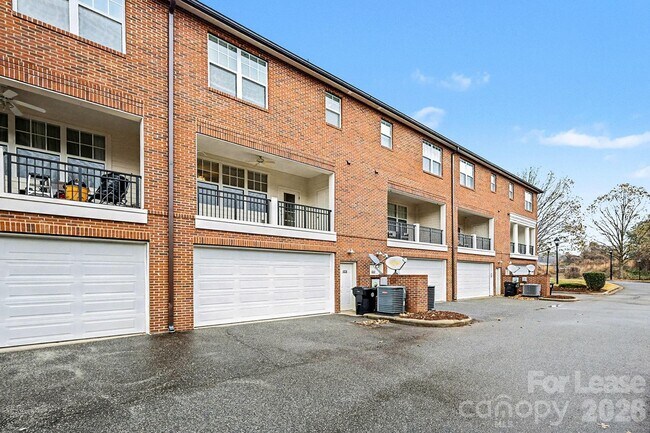 Building Photo - 103 Steinbeck Wy