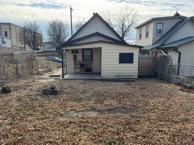 Building Photo - Cute Omaha Home For Rent Under $1K