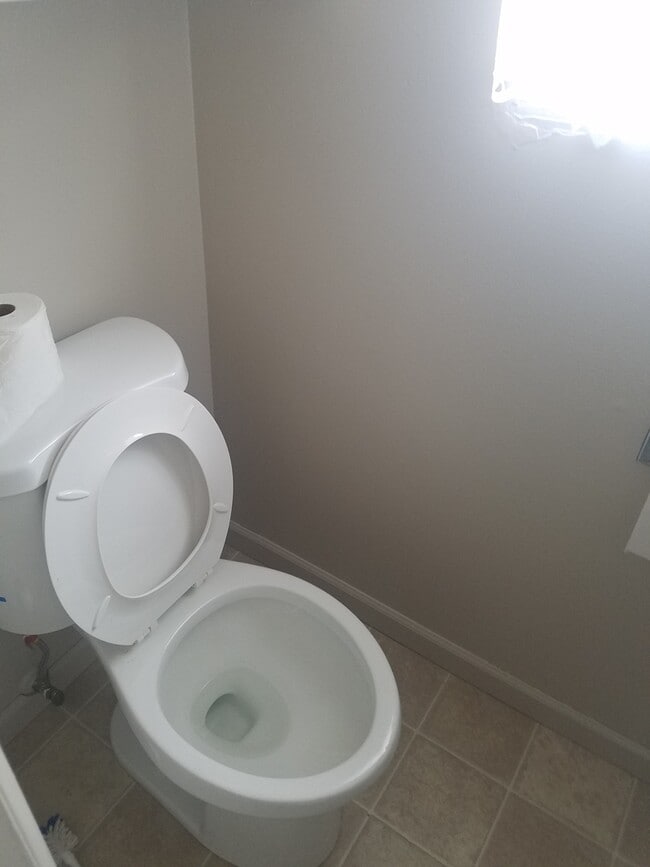 Building Photo - STATUS:AVAILABLE  |R136a| $1795