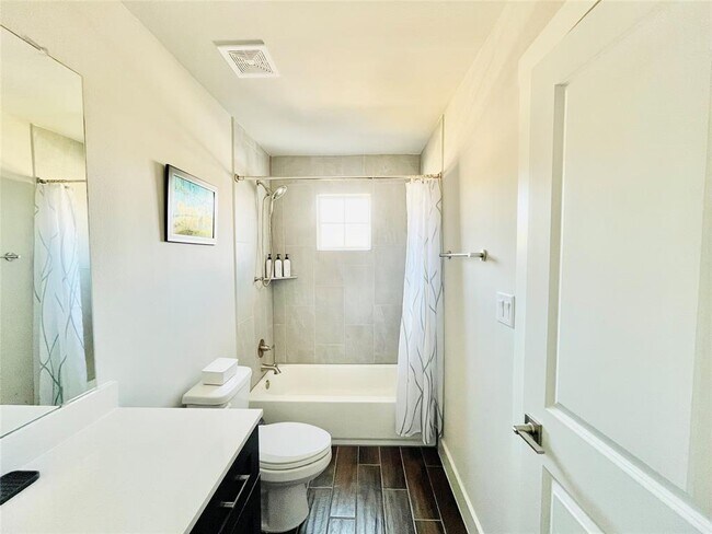 Building Photo - 8504 Pine Muhly Dr