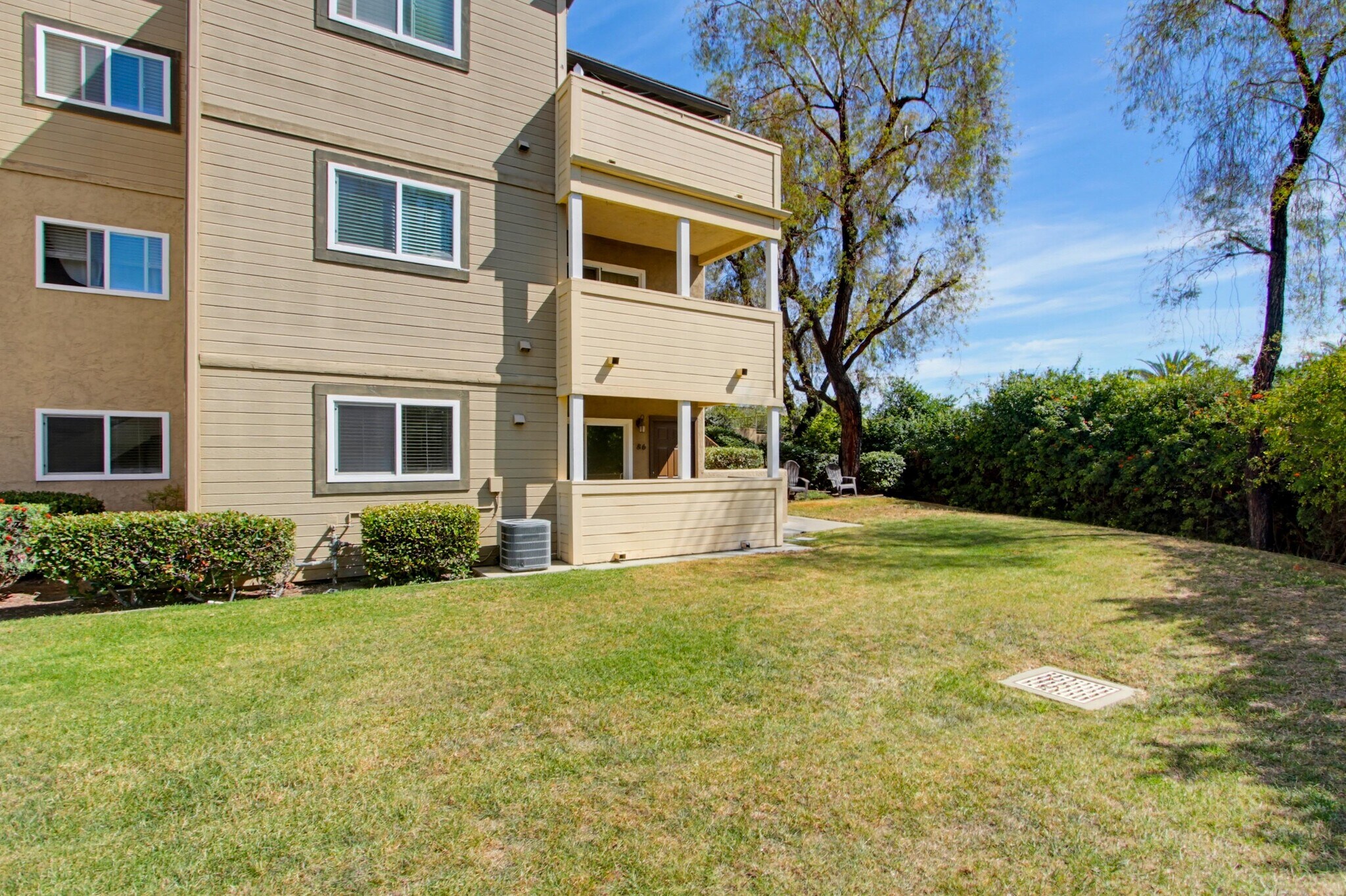 Building Photo - 5046 Los Morros Way