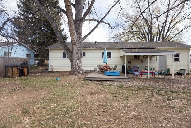 Building Photo - Students Welcome! Charming West Fort Collins Ranch Near Campus West & Foothills