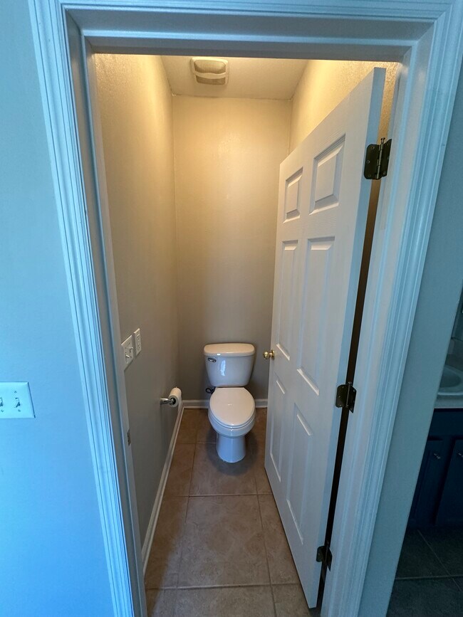 Building Photo - 22 Sir Lancelot Way