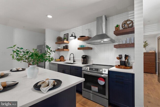 Building Photo - 1000 West St