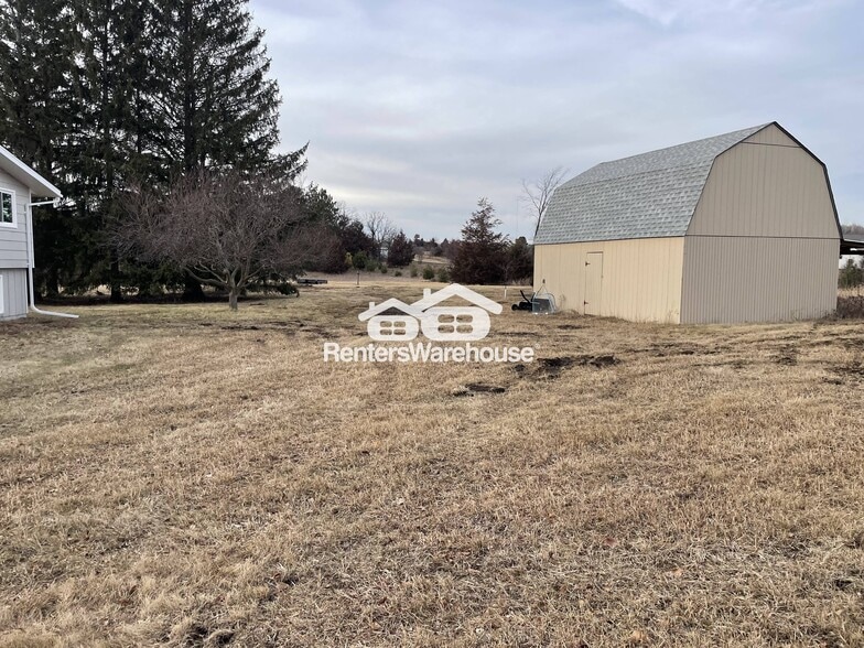 Building Photo - 684 Baker Rd