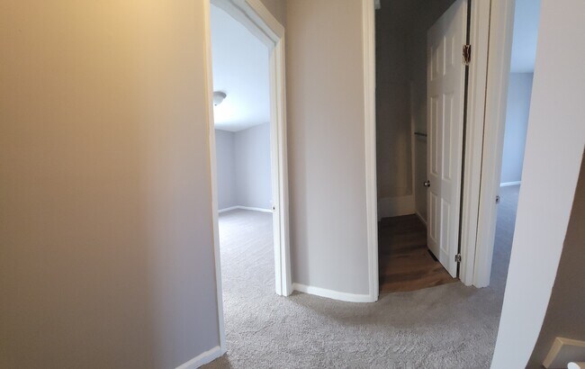 Building Photo - 1901 Nancy Ct