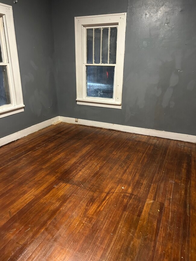 Building Photo - 1301 Giddings St