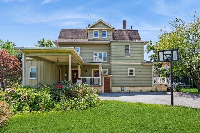 Building Photo - 24 Kress Ave