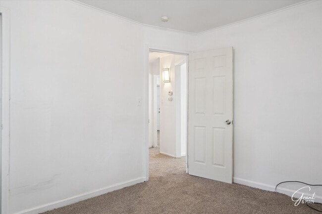 Building Photo - 3 Bedroom Ranch in Eastpointe! - $1,300