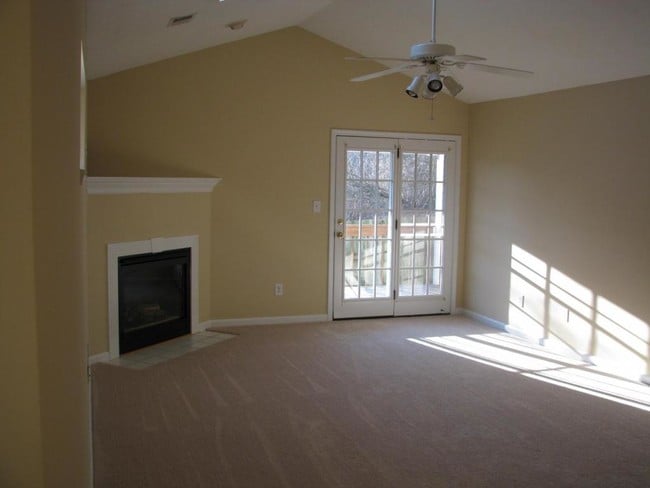 Building Photo - 3285 Royal Troon Rd
