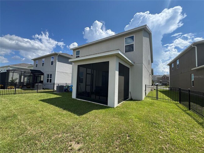 Building Photo - 7902 Syracuse Dr