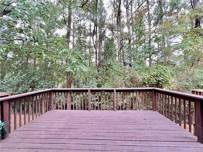 Building Photo - 1502 Queen Anne Ct