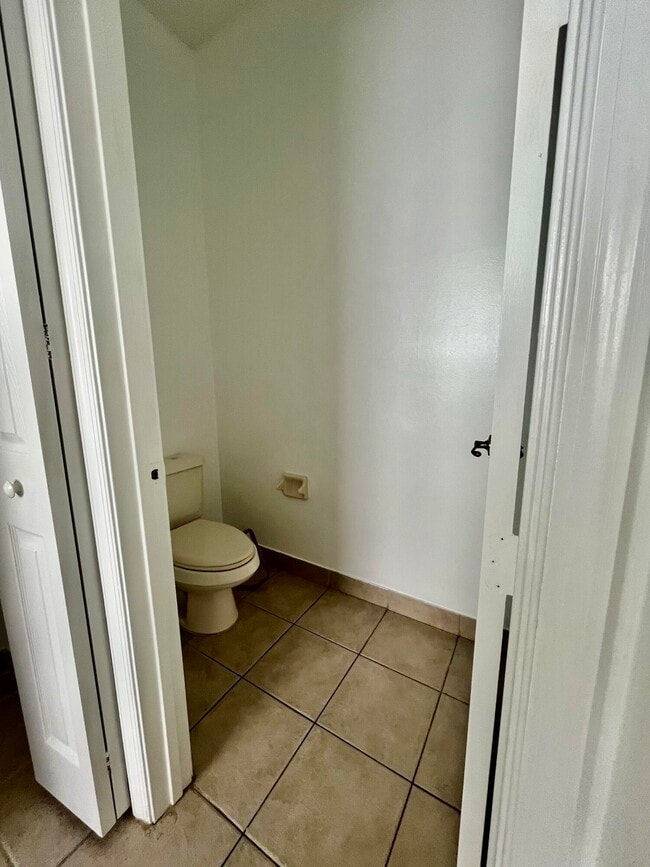 Building Photo - 325 Mulberry Grove Rd