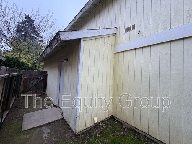 Building Photo - 2806 W Mission Ct