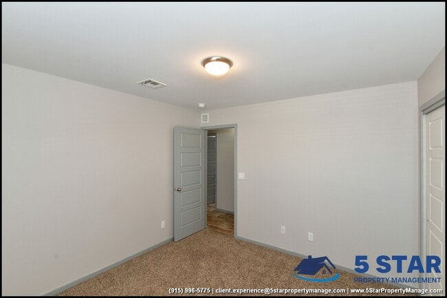 Building Photo - 13744 Flora Vista Ave