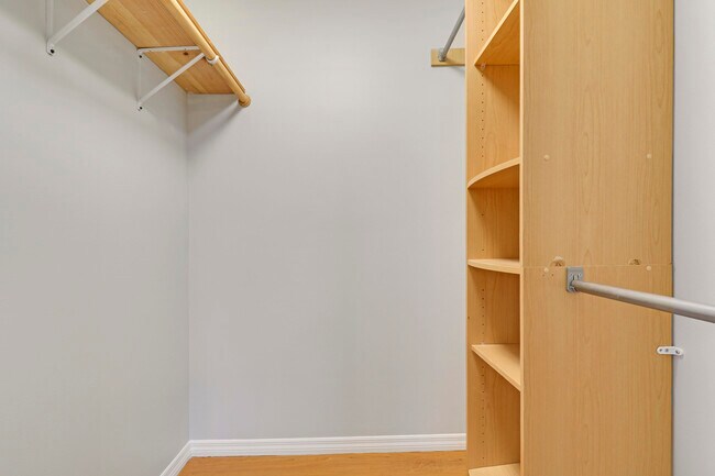 Building Photo - 159 Wandering Trail