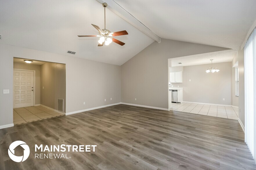 Building Photo - 11023 Poppins Ct