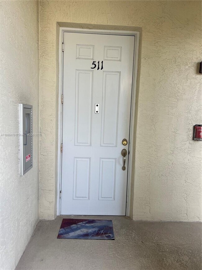 Primary Photo - 3500 Oaks Clubhouse Dr