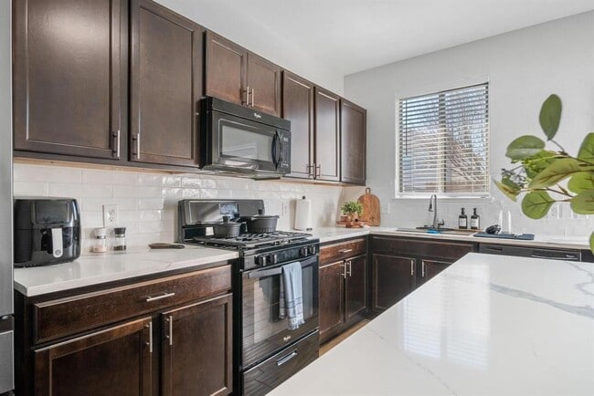 Building Photo - 15323 Sienna Peak Ln