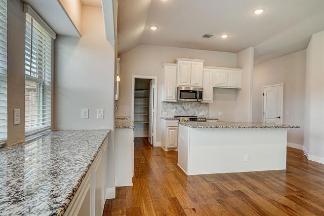 Building Photo - 514 Zinnia Lp