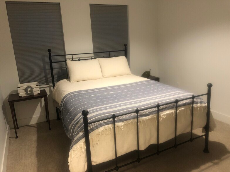 Building Photo - 25 High St