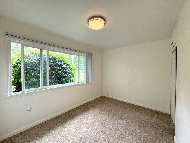Building Photo - Dudley 3502-3504#