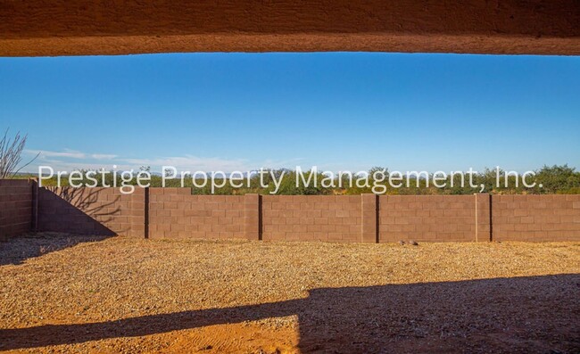 Building Photo - Southwest Home With Panoramic Mountain Vie...