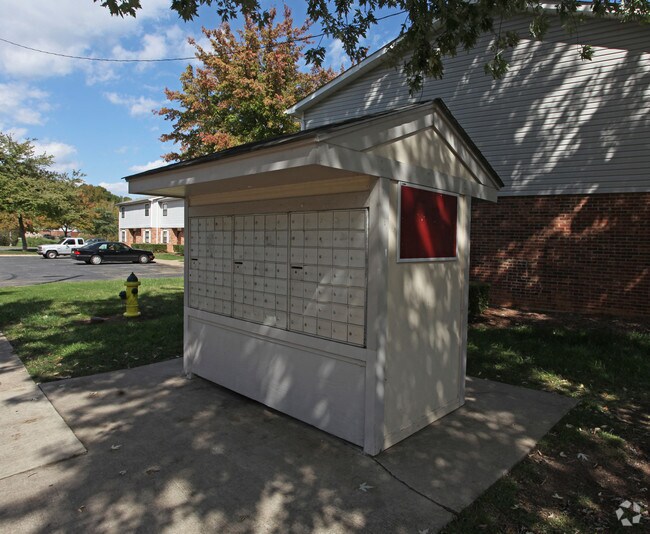 Windsor Harbor 3217 Shamrock Dr Charlotte NC 28215 Apartment Finder