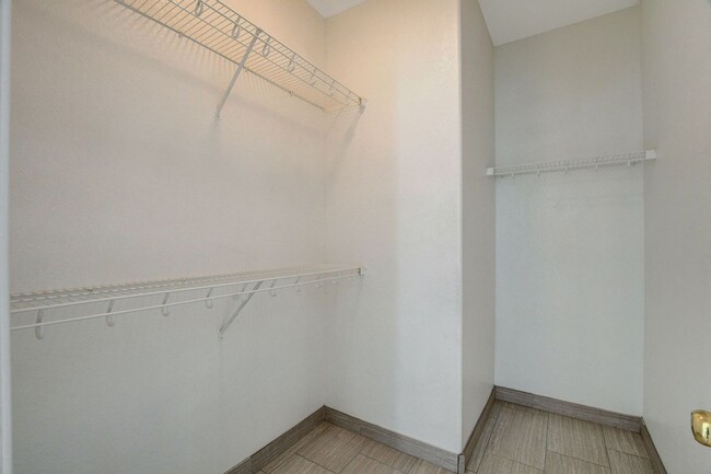 Building Photo - Single Story 3 Bedroom in Aliante / North ...