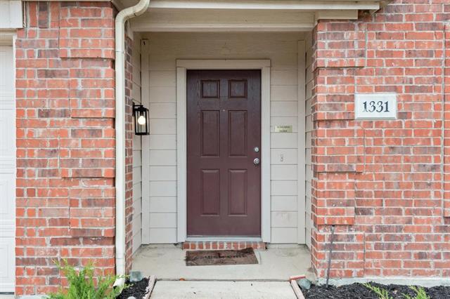 Building Photo - 1331 Primrose Dr