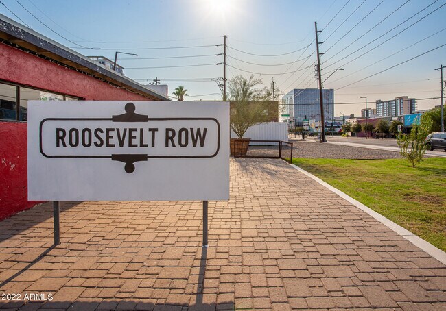 Building Photo - 805 4th Ave