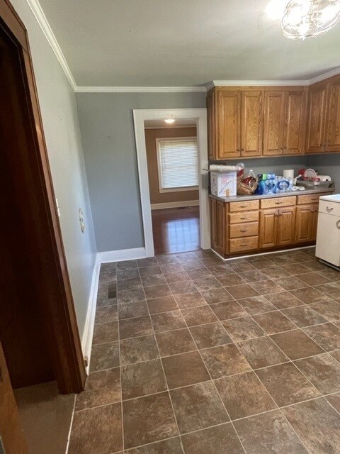 Building Photo - A cozy home w/ 3 beds, 2 bath and a 70 acr...