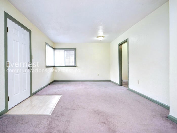 Building Photo - 509 3rd St SW